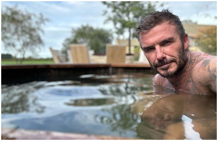 Nhiều lần, Beckham đã chia sẻ hình ảnh anh&nbsp;ngâm mình trong nước đá lên Instagram.&nbsp;
