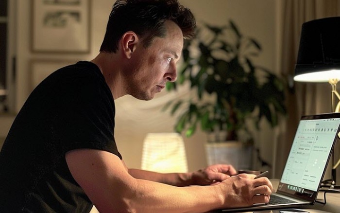 Tỷ phú Elon Musk “chê” Windows 11 vì điều gì? – Tin tức 24h