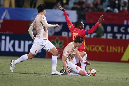 Trực tiếp bóng đá Công an Hà Nội - Thanh Hóa: Văn Thanh tái lập cách biệt 2 bàn từ quả 11m (V-League) (Hết giờ)