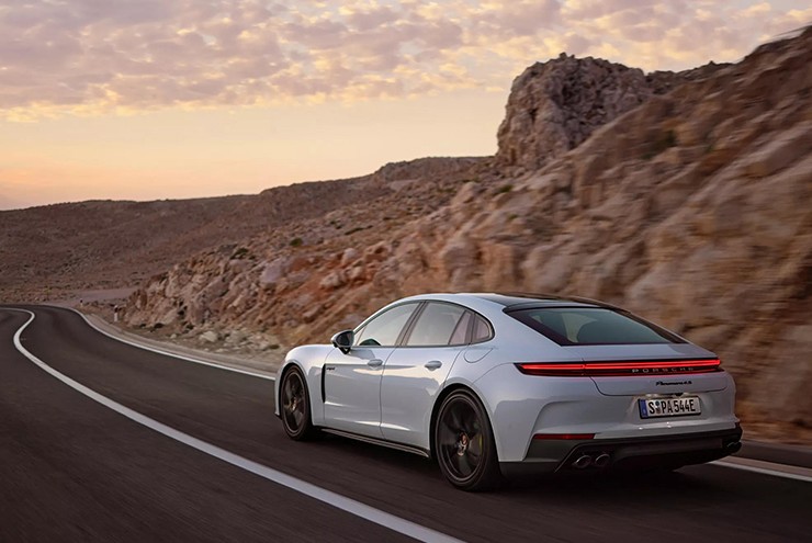 Porsche Panamera có thêm trang bị động cơ lai hybrid mới - 5