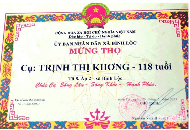 UBND xã Bình Lộc mừng thọ cụ Khơng 118 tuổi