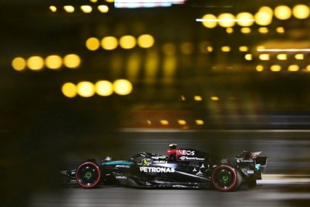 Đua xe F1, thử nghiệm Bahrain GP: Mercedes xếp 1-2, Red Bull bất ngờ vắng bóng top đầu