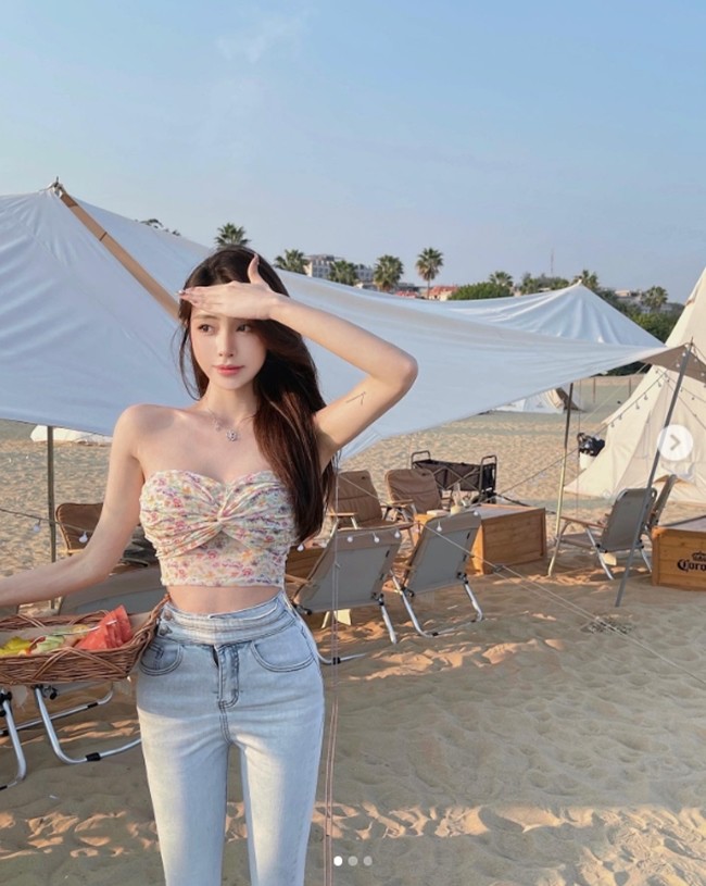 Nhan sắc tuổi 44 của mẹ đơn thân Kim Hiền 3 Nàng hot girl có eo "con kiến" nhờ nghiện ăn cay - 3