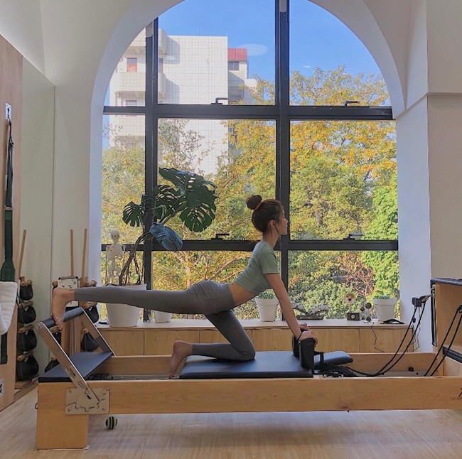 Nhan sắc tuổi 44 của mẹ đơn thân Kim Hiền 5 Nàng hot girl có eo "con kiến" nhờ nghiện ăn cay - 5