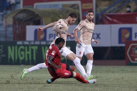 Video bóng đá Công an Hà Nội - Hà Tĩnh: Penalty mở điểm, siêu phẩm Quang Hải phút 90+1 (V-League)