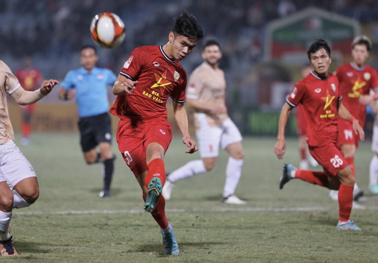 Trực tiếp bóng đá Công an Hà Nội - Hà Tĩnh: Quang Hải gỡ hòa, phút bù giờ căng thẳng (V-League) (Hết giờ) - 4