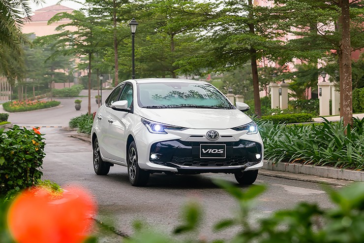 Giá xe Toyota Vios niêm yết và lăn bánh tháng 3/2024 - 2