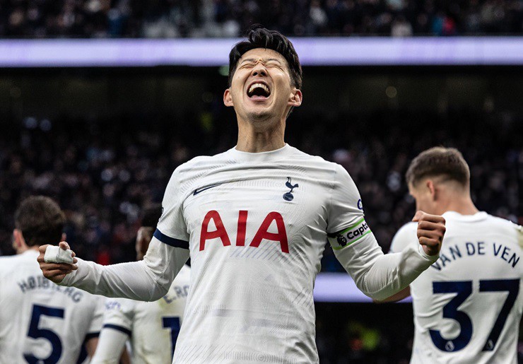 Son Heung Min tỏa sáng giúp Tottenham ngược dòng thắng&nbsp;Crystal Palace