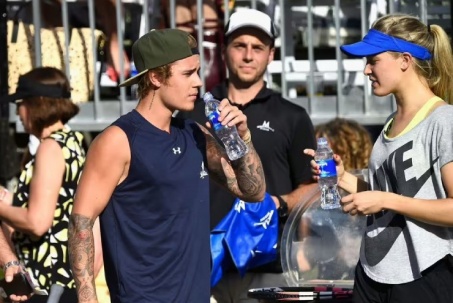 Mỹ nhân tennis Bouchard từ chối tình cảm của "Hoàng tử nhạc pop" Bieber