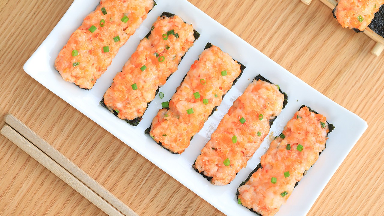 Món tôm rong biển này rất ngon.