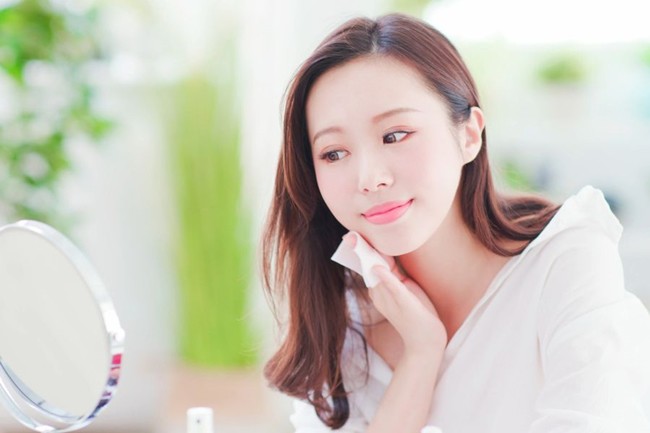 Nguyên nhân khiến da cổ xuống cấp và cách khắc phục - 3