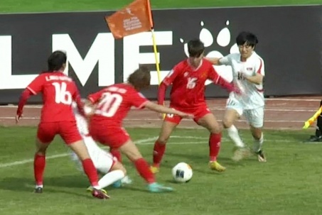 U20 nữ Việt Nam thua đậm Triều Tiên, 2 trận vào lưới nhặt bóng 16 lần ở giải châu Á