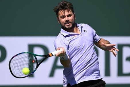 Indian Wells ngày 2: Wawrinka thua đau, Raonic thắng Nagal