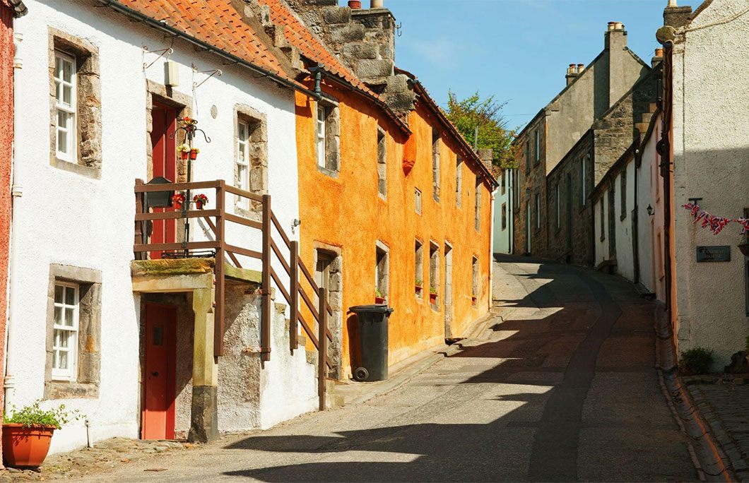 Culross, Fife, Scotland: Những ngôi nhà nhỏ kiểu nông thôn này cò từ thế kỷ 17, được bảo tồn rất tốt.