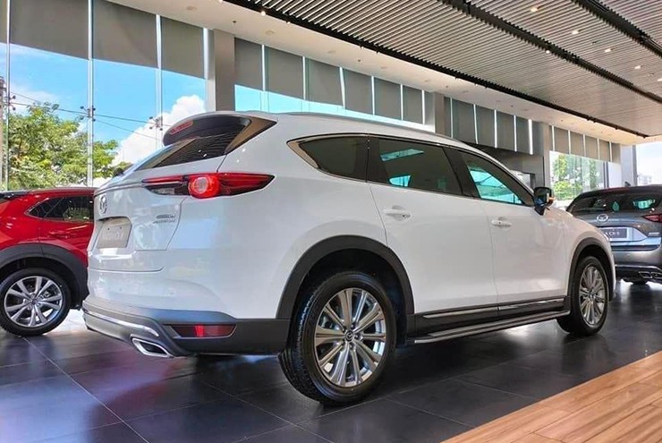 Ngắm Mazda CX-8 giá từ 949 triệu đồng: Xe dành cho gia đình đông người - 6