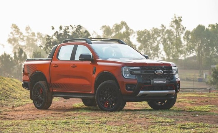 Đại lý Việt Nam báo giá Ford Ranger Stormtrak dự kiến từ 1,059 tỷ đồng - 1