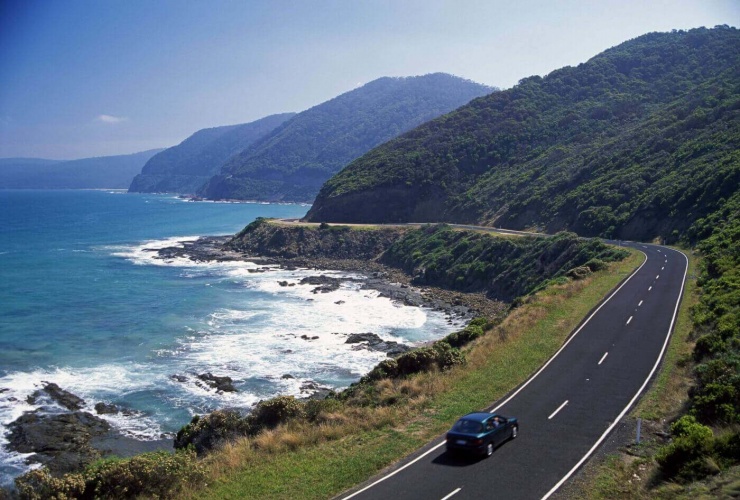 Con đường Great Ocean nổi tiếng chạy dọc theo bờ biển ở Melbourne. Ảnh: Melbourne Private Tours.