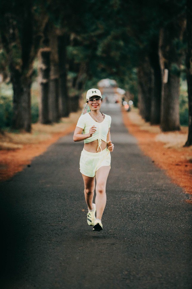 Huỳnh Thị Tuyết Hương, nữ chiến binh tới Tiền Phong Marathon 2024 để đánh bại ung thư - 2