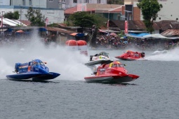 Đua F1H2O môn chơi đắt đỏ thế giới, với Việt Nam là “món hời”