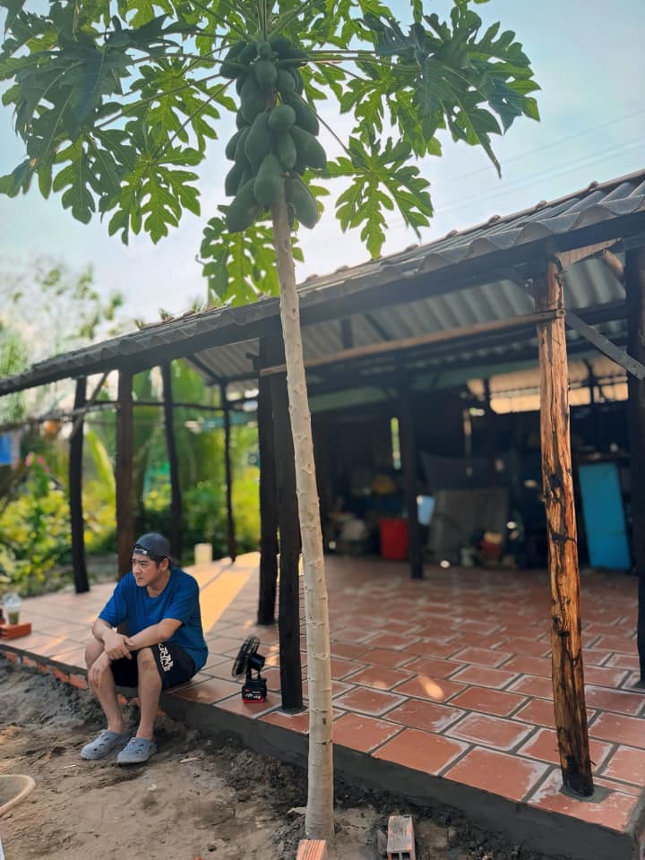 Một ngày cùng sao: Huỳnh Anh Tuấn U60 và cuộc sống dân dã ở nhà vườn 6.000m2