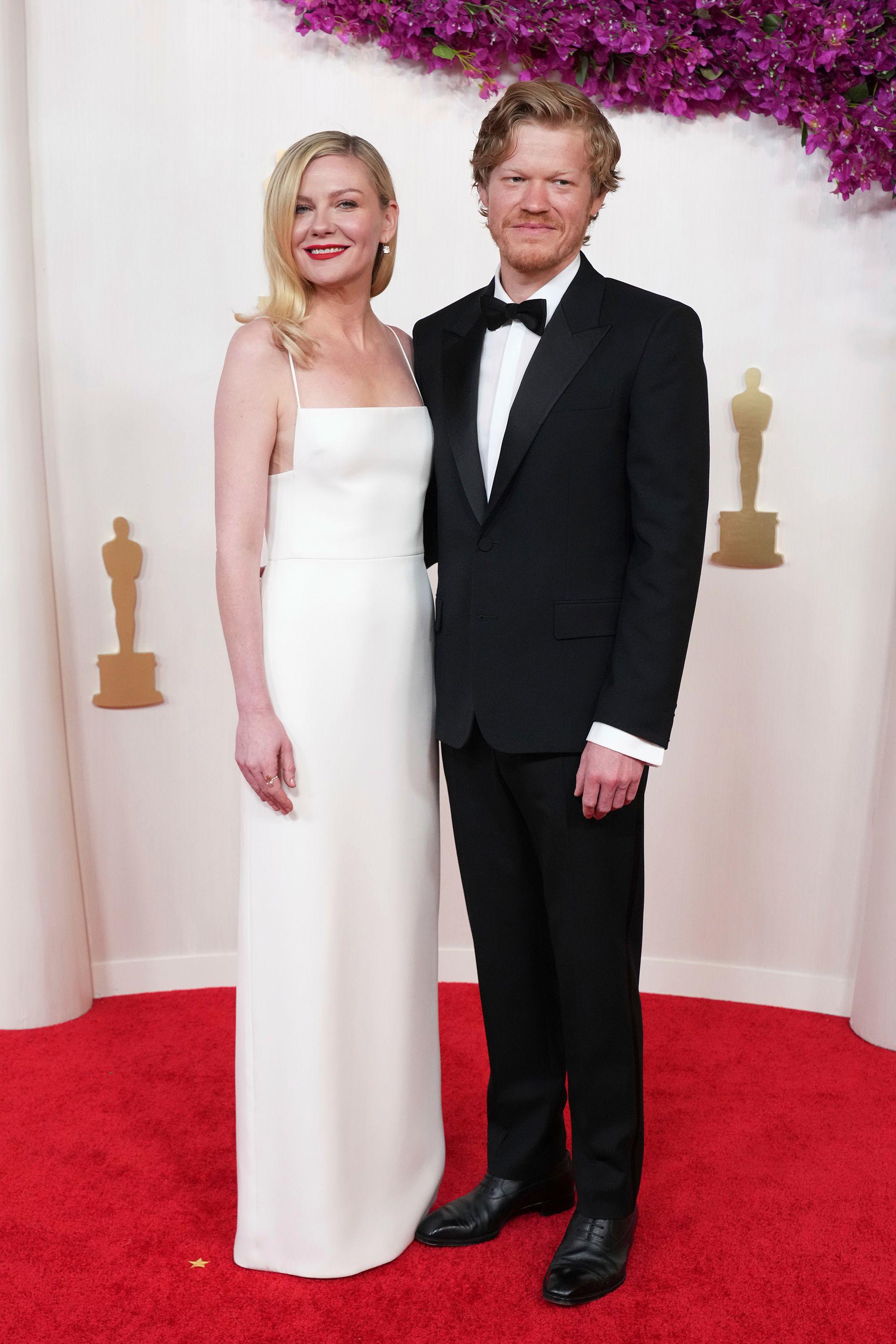 Oscar 2024: Oppenheimer 7 giải, Emma Stone nhận tượng vàng với vai diễn gợi cảm - 21