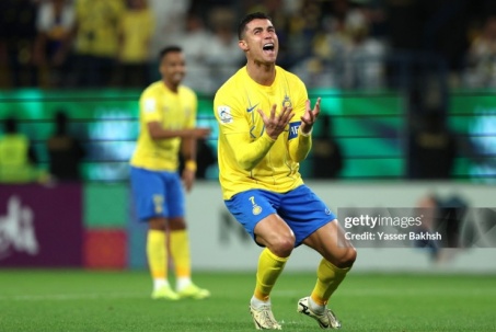 Bi kịch Ronaldo: Tỏa sáng phút 118, Al Nassr vẫn thua đau ở Cúp C1 châu Á