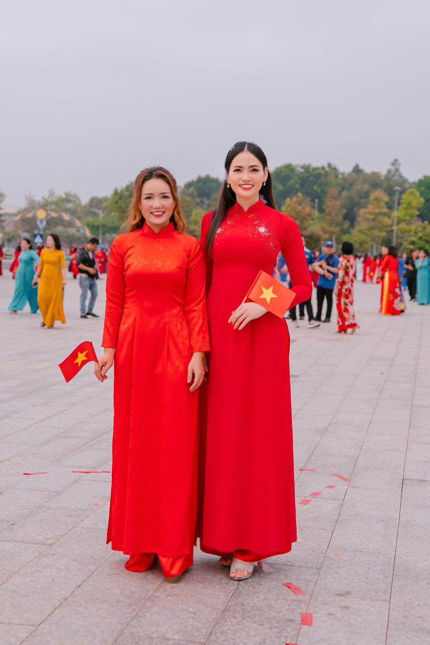 Mrs World Vietnam 2022 chia sẻ cách giữ số đo 90 - 65 - 97(cm) dù bận rộn - 3