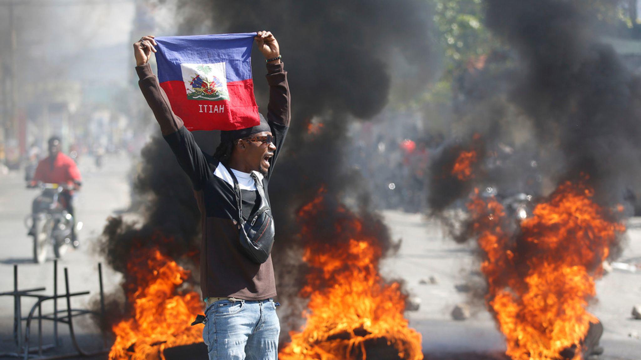 Nhiều người dân ở Haiti mong muốn ông Ariel Henry sớm từ chức Thủ tướng (ảnh: CNN)