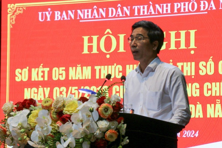 Ông Trần Chí Cường, Phó Chủ tịch UBND TP Đà Nẵng đề nghị làm rõ lý do vì sao nhiều cán bộ, giảng viên không về nước sau đào tạo. Ảnh: MT