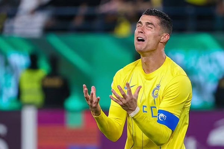 Ronaldo cùng Al Nassr gần như chắc chắn sẽ không có chức VĐQG, cũng như đã bị loại khỏi Cúp C1 châu Á