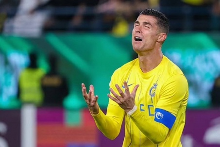 Ronaldo nguy cơ trắng tay tại Saudi Arabia, báo chí soi kịch bản cùng 3 CLB