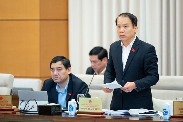 Chủ nhiệm Ủy ban Pháp luật của Quốc hội Hoàng Thanh Tùng phát biểu