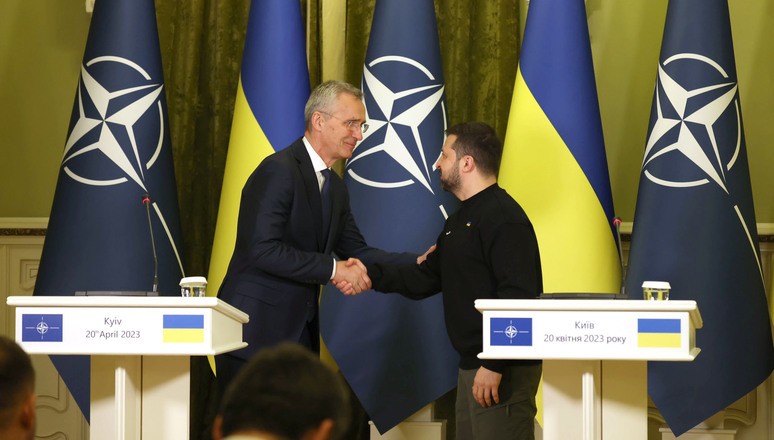 NATO coi hỗ trợ Ukraine trong xung đột với Nga giúp đảm bảo an ninh cho các nước thành viên trong liên minh.