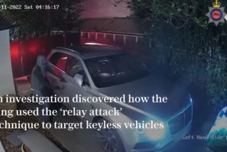 Video: Ngỡ ngàng trước thủ đoạn trộm hàng chục xe sang của "siêu trộm"