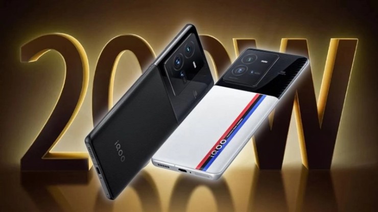 IQOO 10 Pro có mức sạc mà chúng ta có thể coi là cực nhanh, với 200W có dây (và 50W không dây). Theo công ty, sạc nhanh này cho phép nó sạc pin 4.700 mAh lên 100% chỉ trong 10 phút, một tốc độ thực sự cực cao.
