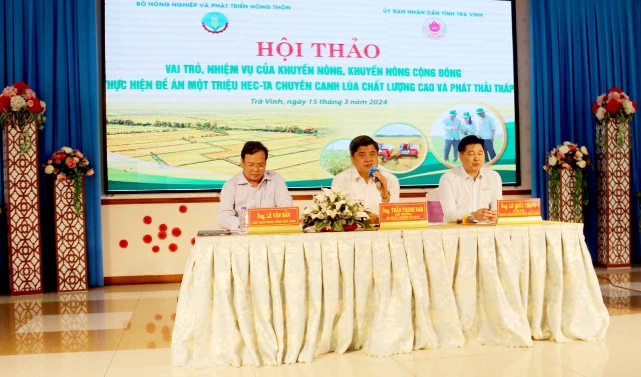Tại buổi hội thảo, ông Trần Thanh Nam - Thứ trưởng Bộ NN&amp;PTNT, thông tin ngân hàng thế giới sẽ mua tất cả tín chỉ cacbon trong Đề án một triệu ha chuyên canh lúa chất lượng cao và phát thải thấp.