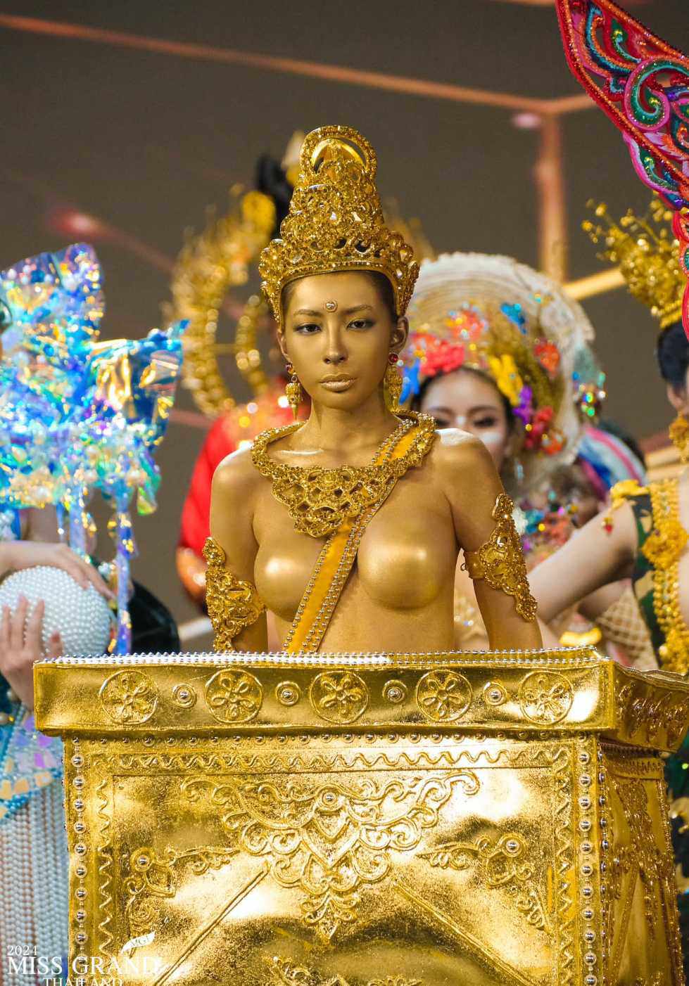 Miss Grand Thái Lan: Thí sinh hóa 