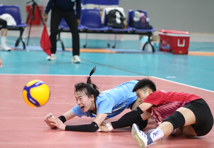 Hoa khôi bóng chuyền Cai Xiaoqing lăn xả ghi 31 điểm, CLB Thanh Hóa được thưởng nóng - 6