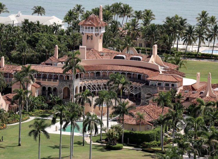 Dinh thự Mar-a-Lago của ông Trump ở bang Florida cũng có thể là mục tiêu mà Tổng chưởng lý New York&nbsp;Letitia James nhắm tới.