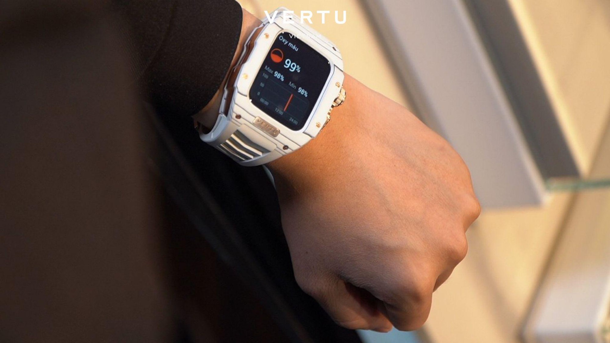 Các model đồng hồ đeo tay thông minh của Vertu có thể liên kết với hầu hết các smartphone trên thị trường.