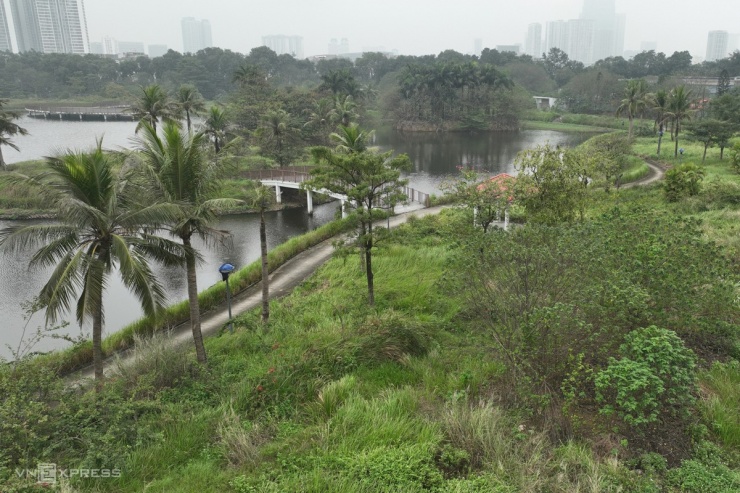 Công viên bỏ hoang giữa khu dân cư đông đúc ở Hà Nội - 5