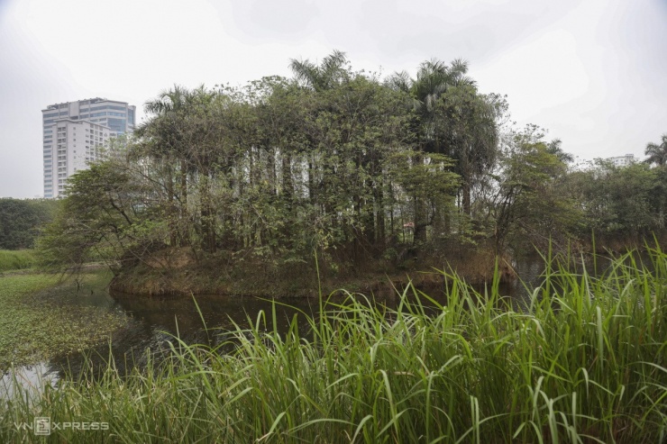 Công viên bỏ hoang giữa khu dân cư đông đúc ở Hà Nội - 7
