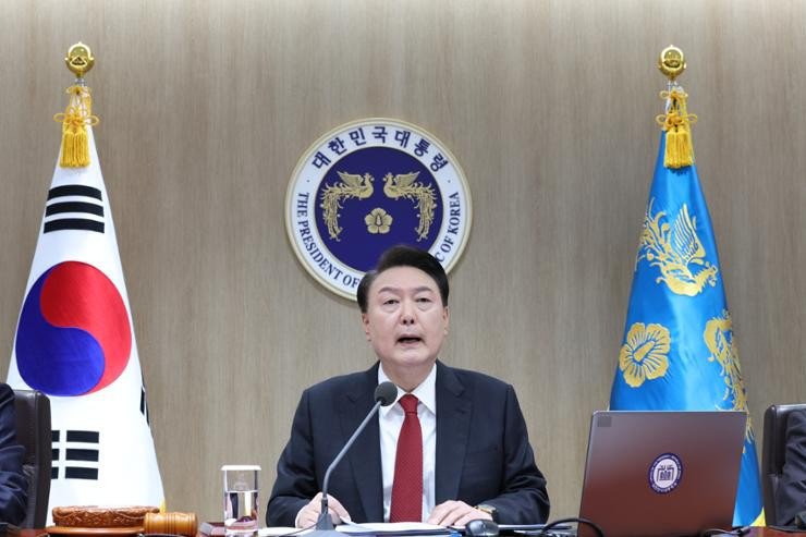 Tổng thống Hàn Quốc Yoon Suk-yeol tại cuộc họp nội các ngày 19-3 liên quan vụ đình công của các bác sĩ. Ảnh: YONHAP