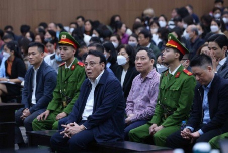 Vụ án Tân Hoàng Minh: Tòa tạm dừng, dành thời gian cho bị hại nghiên cứu hồ sơ