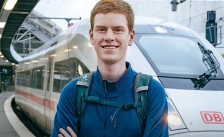 Đức: Nam sinh rời nhà sống trên tàu hỏa và đi du lịch khắp đất nước - 1