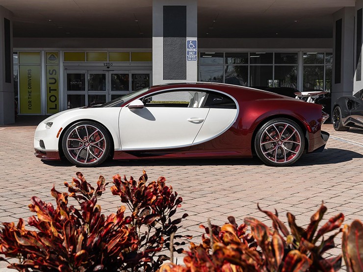 Đại lý tung "deal hời", mua Bugatti Chiron tặng kèm Rolls-Royce Wraith - 5