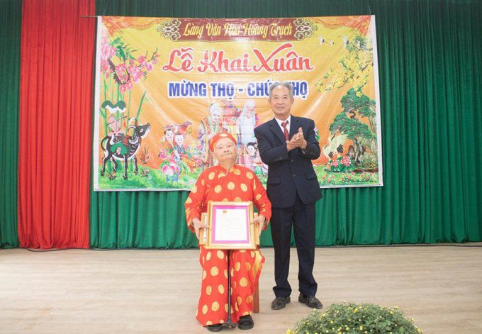 Cụ Nguyễn Ngọc Quỳnh trong lễ mừng thọ 100 tuổi vào ngày 15/2/2024. Ảnh: Nhân vật cung cấp