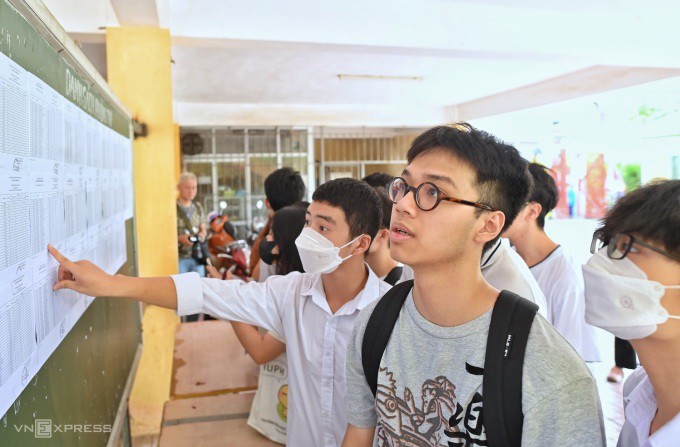 Thí sinh thi tốt nghiệp THPT năm 2023 tại Hà Nội. Ảnh: Giang Huy
