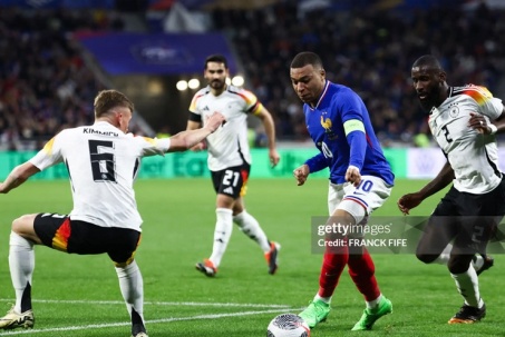 Kết quả bóng đá Pháp - Đức: Đòn đau giây thứ 7, Mbappe mất hình (Giao hữu)