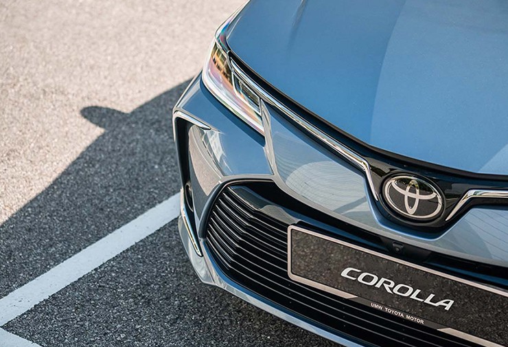 Giá xe Toyota Corolla Altis niêm yết và lăn bánh tháng 3/2024 - 2